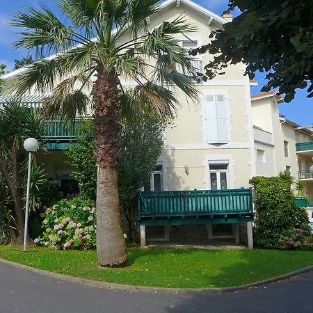 Les Fontaines Du Parc D'hiver 2* Biarritz